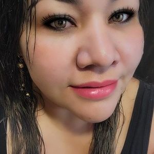 Meet your Posher, Roxana